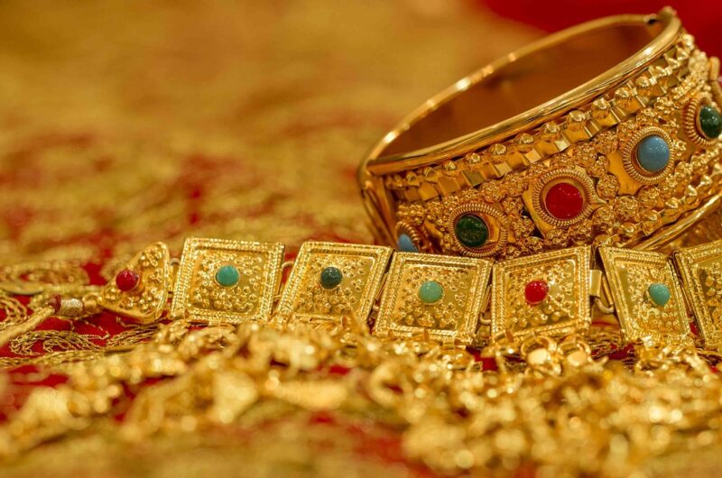 Gold jewellery